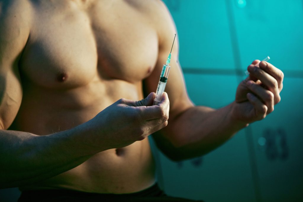 Increasing sports performance and muscle growth with steroids!